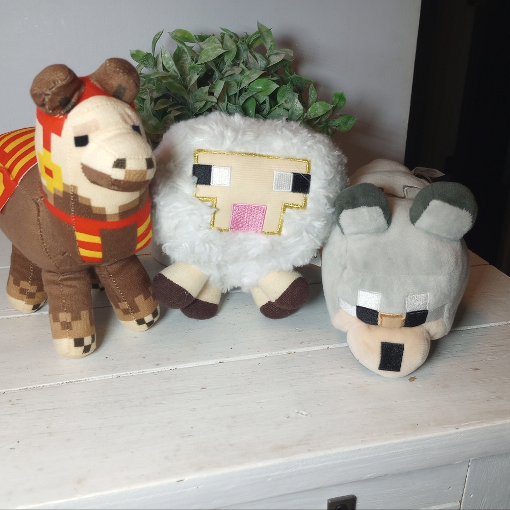 Minecraft Block 3 Plush Bundle Llama Baby Wolf Jinx Mojang Baby Sheep Toy Lot